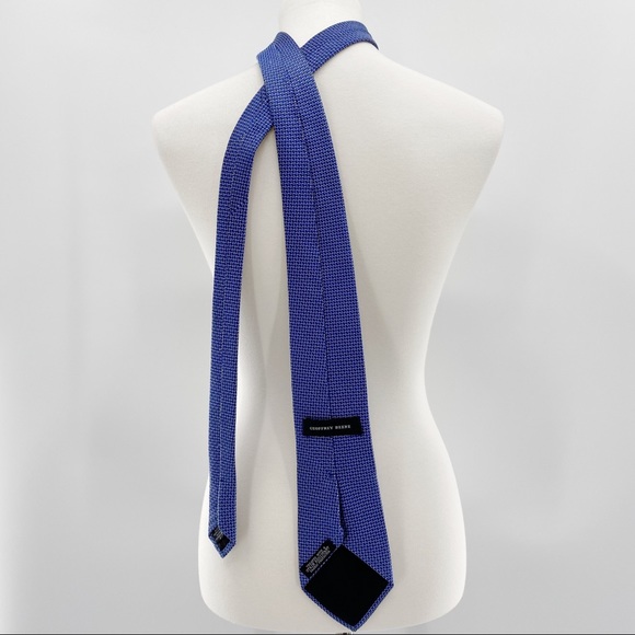 Geoffrey Beene 100% Silk Tie - Picture 3 of 3